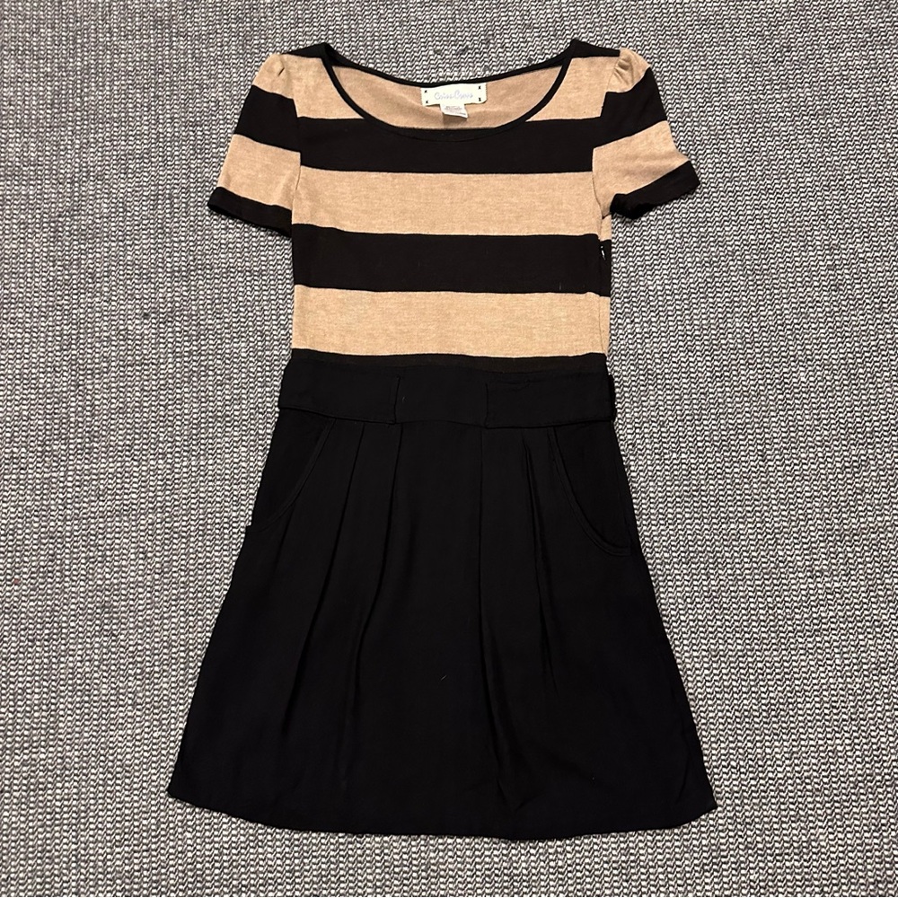 Criss Cross Black and Tan Dress